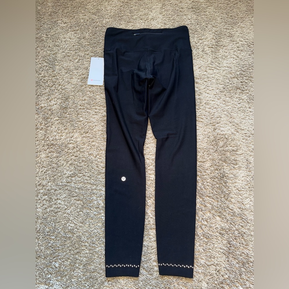 Lululemon In Focus Run Tight - Picture 3 of 4